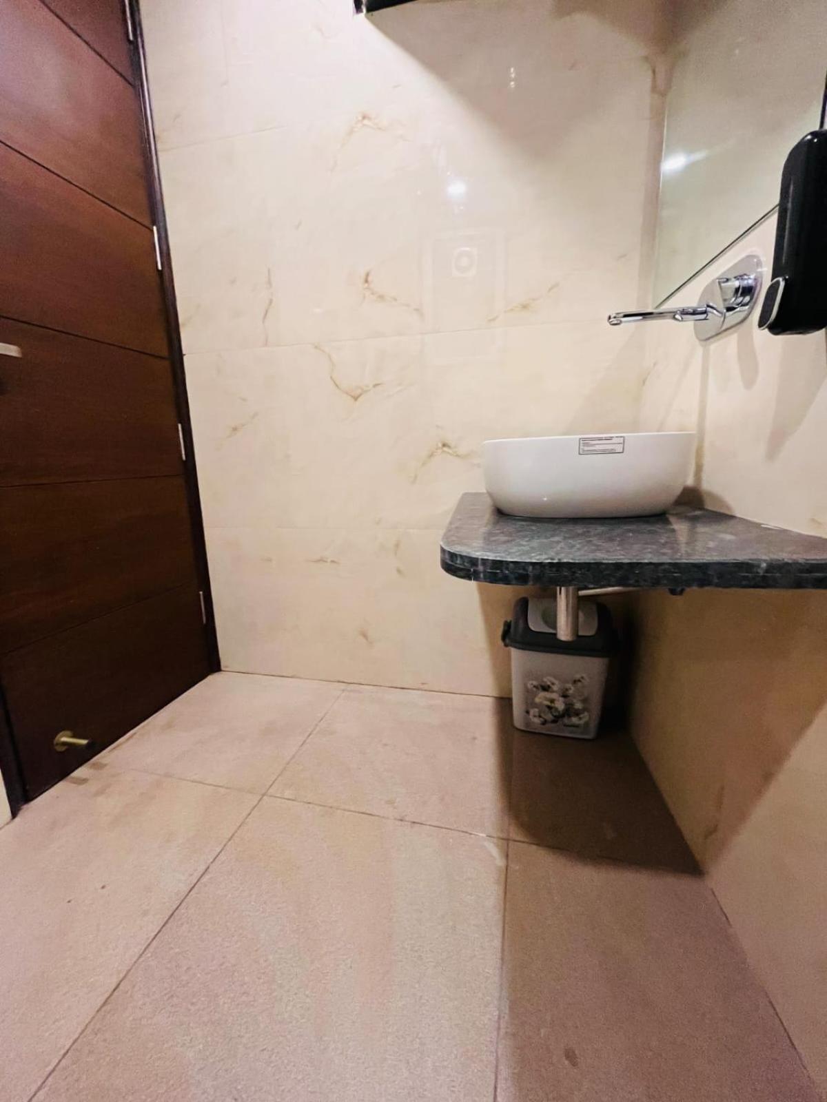 Frankstay By Hotel Mayfair Newly Built - Nuova Delhi Esterno foto